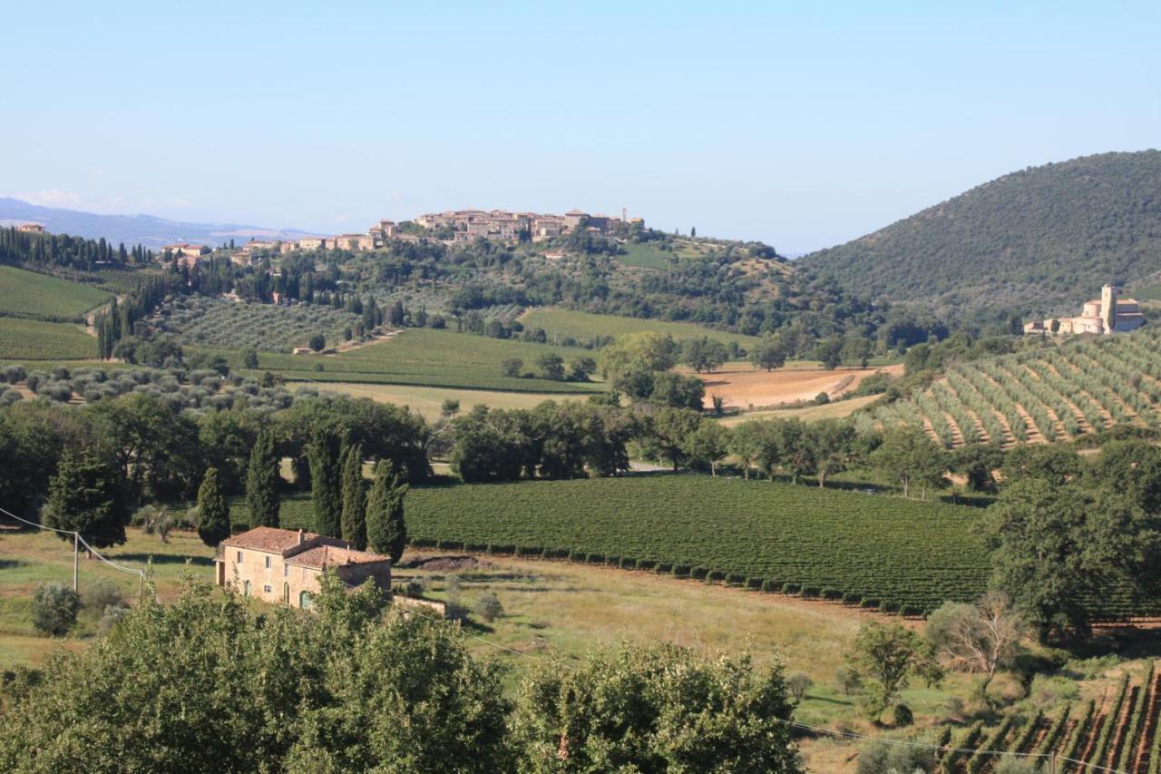 La Poderina Appartamenti Castelnuovo dell'Abate Luaran gambar