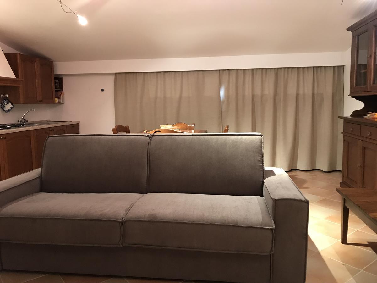 La Poderina Appartamenti Castelnuovo dell'Abate Luaran gambar